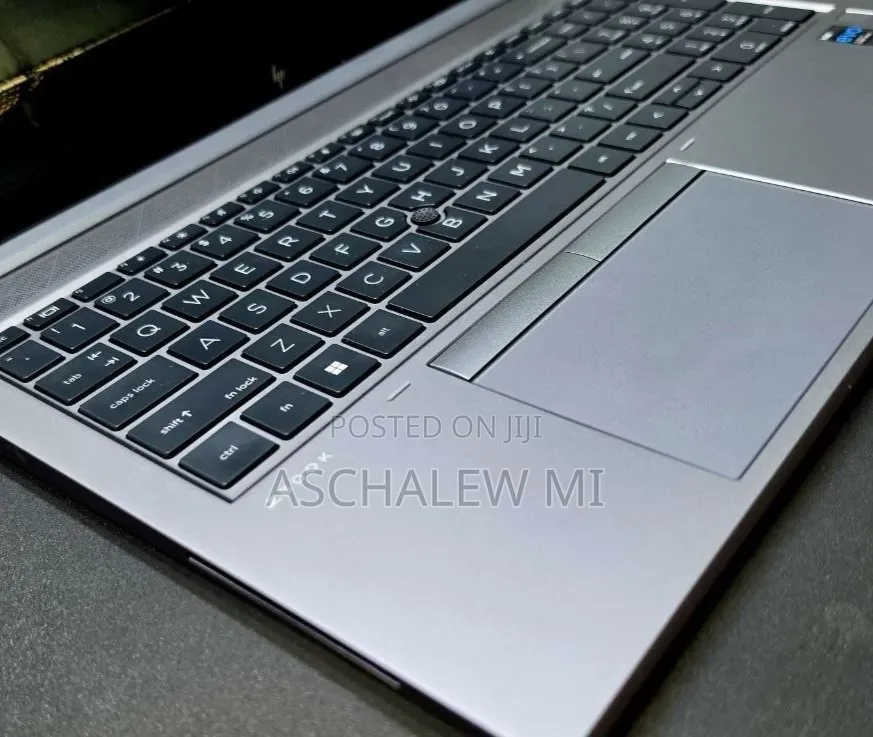 New Laptop HP ZBook 14 16GB Intel Core i5 SSD 512GB