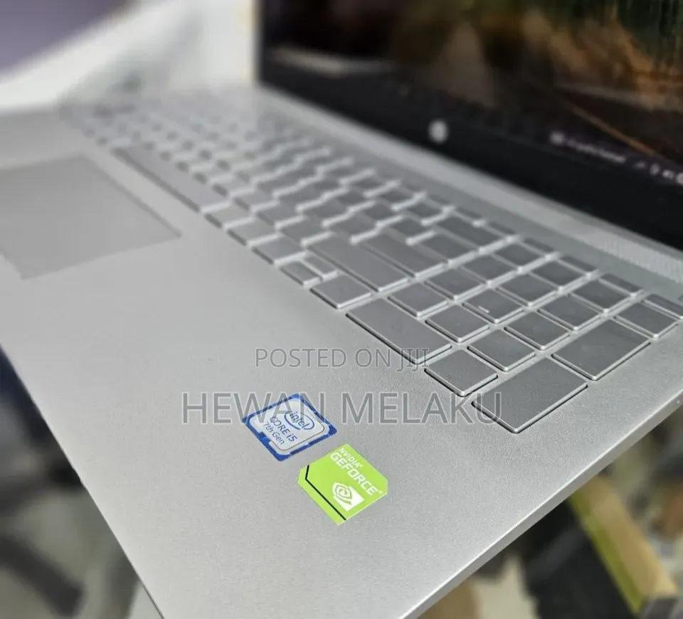 New Laptop HP Pavilion 15 8GB Intel Core i5 HDD 1T