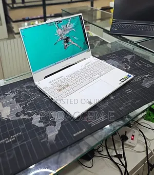 New Laptop Asus 16GB Intel Core i7 SSD 512GB