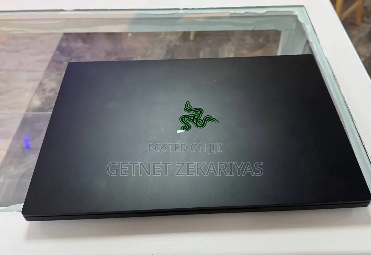New Laptop Razer Blade 16GB Intel Core i7 SSD 512GB