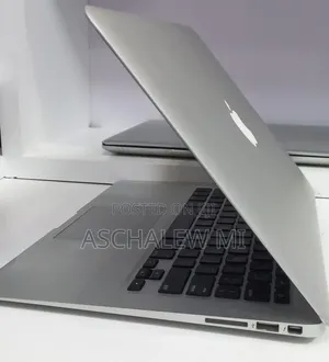 New Laptop Apple MacBook Air 2017 8GB Intel Core i7 SSD 128GB