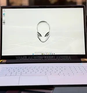 New Laptop Alienware M17x R2 16GB Intel Core i7 SSD 512GB