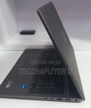 New Laptop HP ZBook Studio G8 16GB Intel Core i7 SSD 512GB