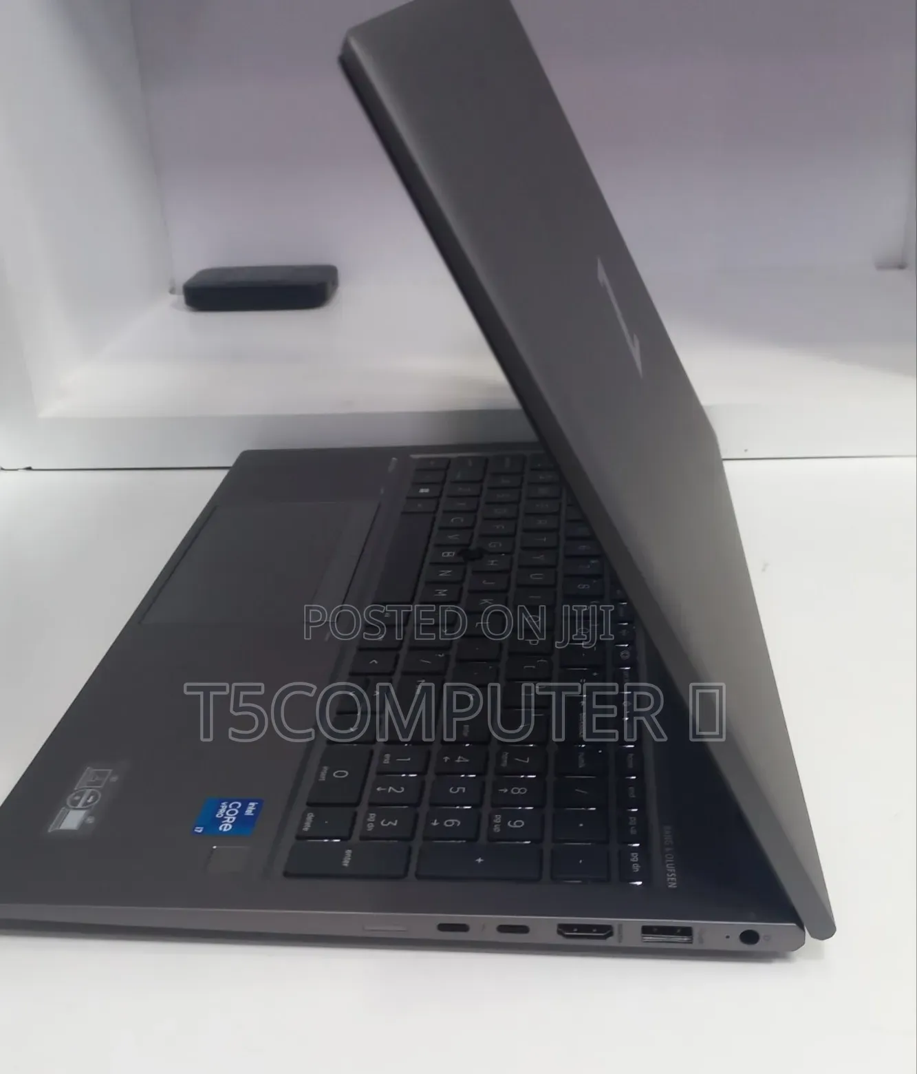 New Laptop HP ZBook Studio G8 16GB Intel Core i7 SSD 512GB