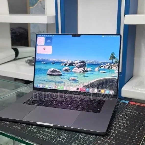 New Laptop Apple MacBook Pro 2021 M1 32GB Apple M1 SSD 1T
