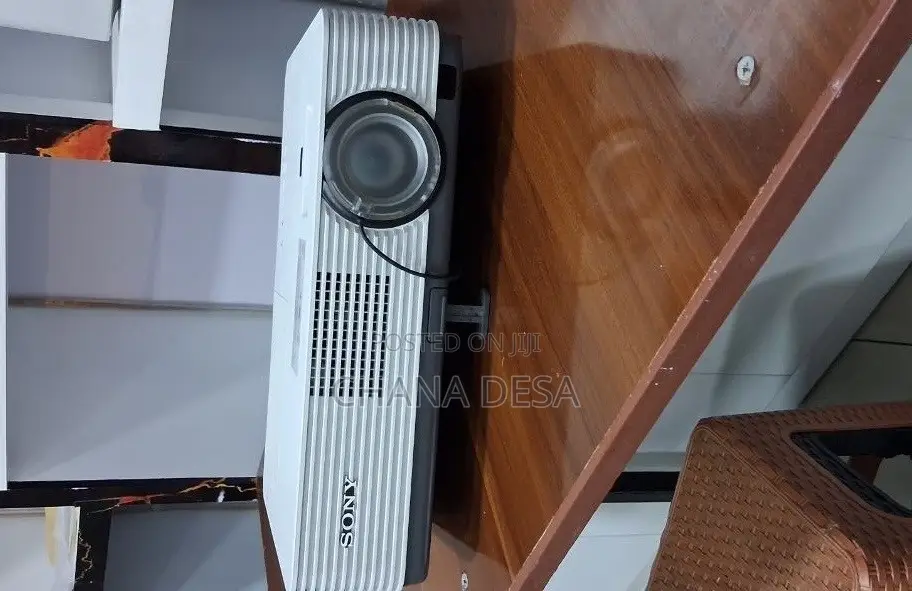 Sony VPL-Dx220