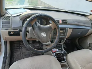 Lifan 520 2011 White