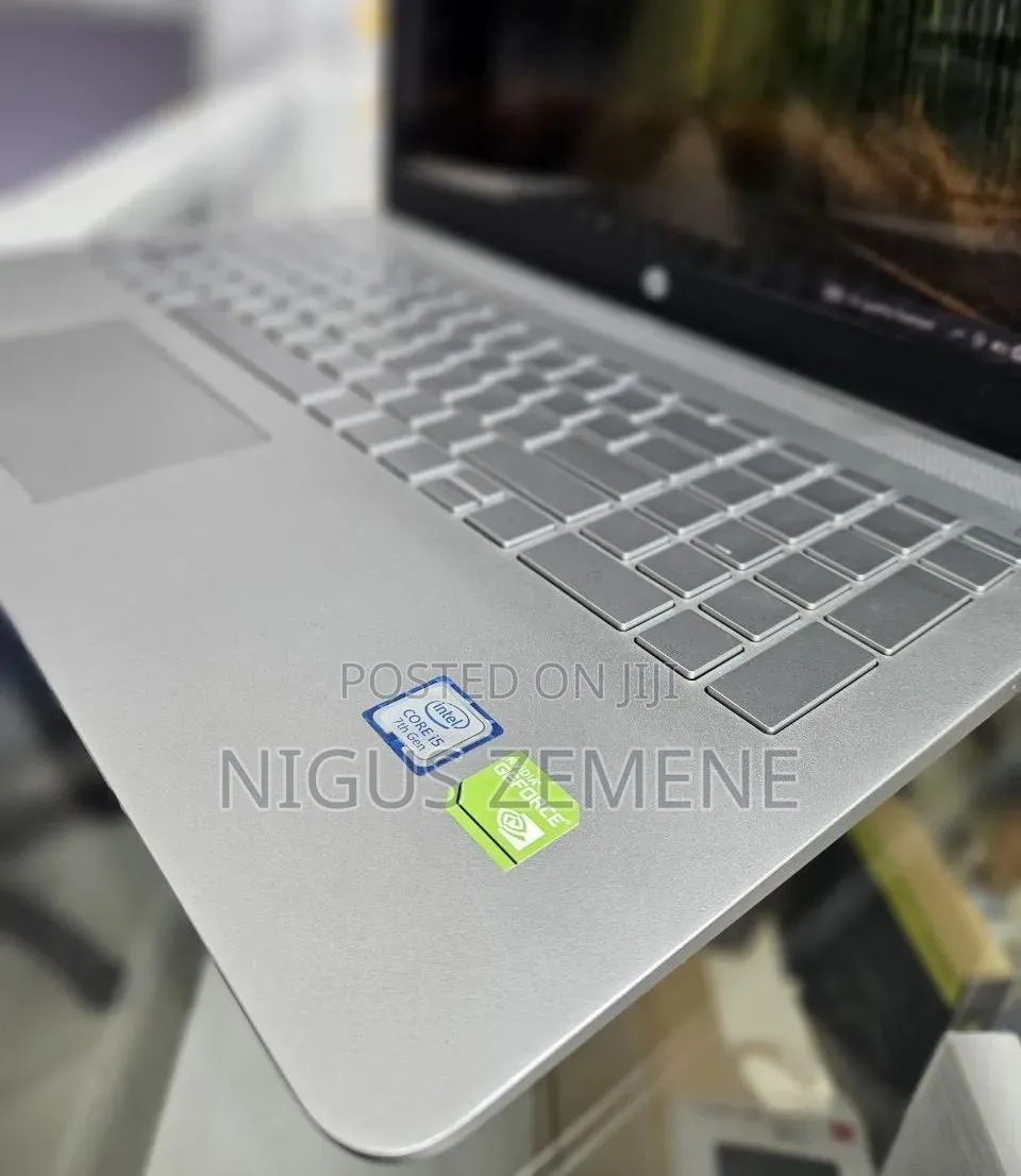 New Laptop HP Pavilion 14 8GB Intel Core i5 SSD 1T