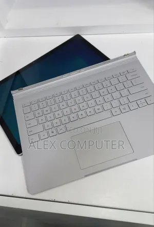 New Laptop Microsoft Surface Book 2 16GB Intel Core i7 SSD 512GB