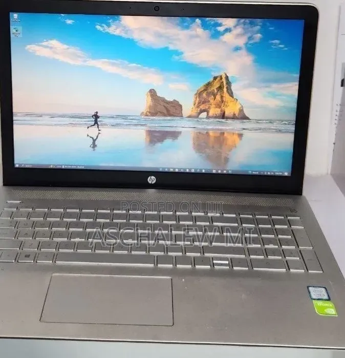 New Laptop HP Pavilion 15 8GB Intel Core i5 HDD 1T
