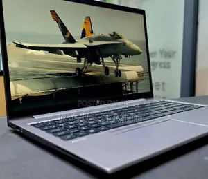 New Laptop HP ZBook Firefly G8 16GB Intel Core i5 SSD 512GB