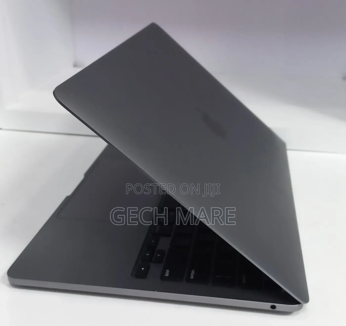 New Laptop Apple MacBook Pro 2021 M1 8GB Apple M1 Pro SSD 256GB