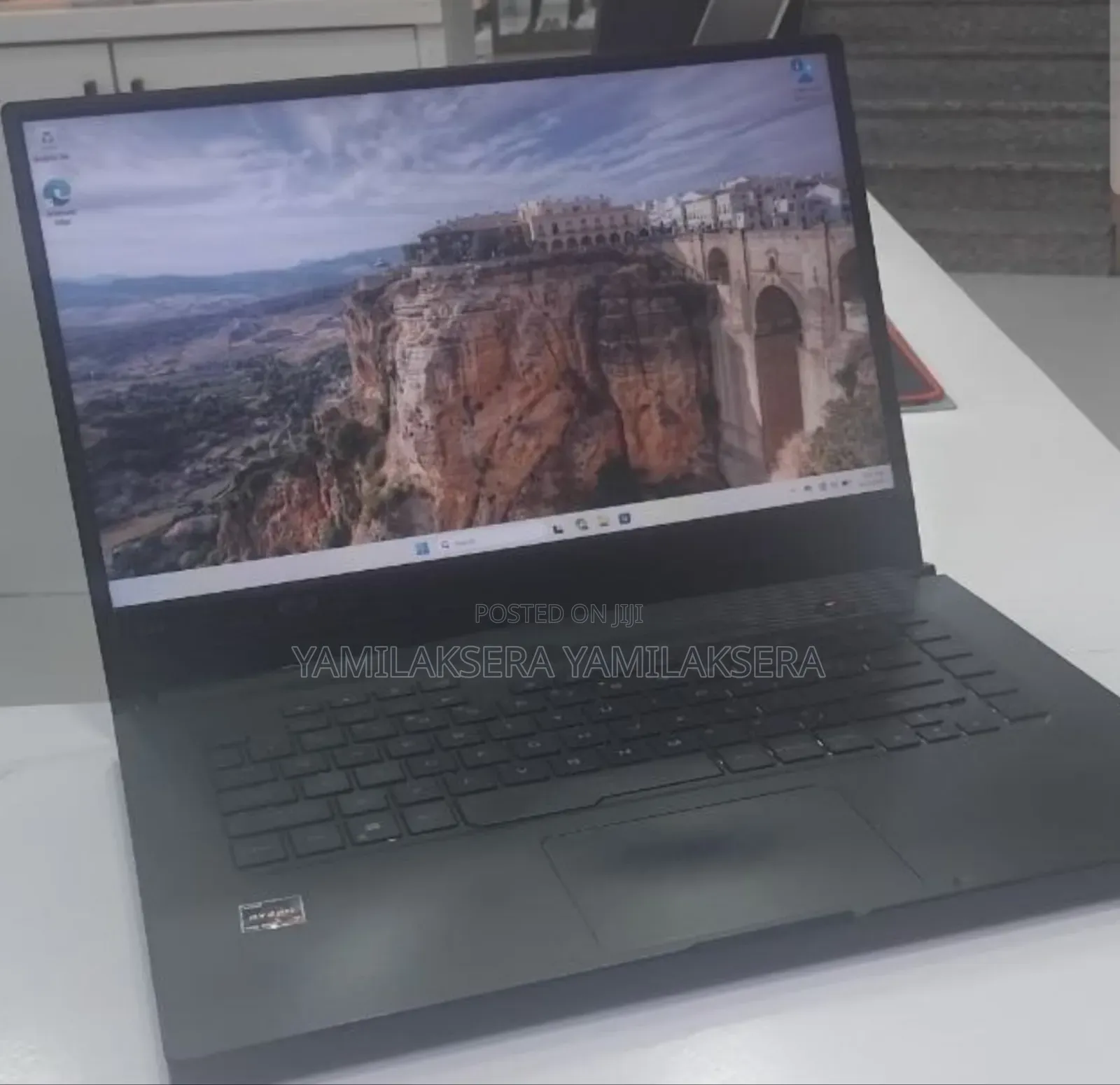 New Laptop Asus ROG Zephyrus G15 16GB Intel Core i7 SSD 512GB
