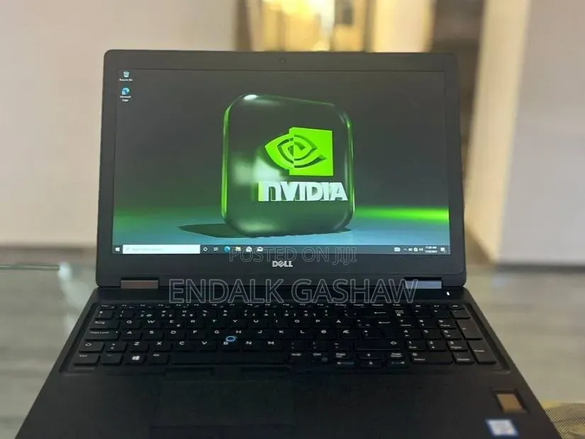 New Laptop Dell Latitude 5580 16GB Intel Core i5 SSD 512GB