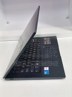 New Laptop Asus Vivobook 14 16GB Intel Core i5 SSD 512GB
