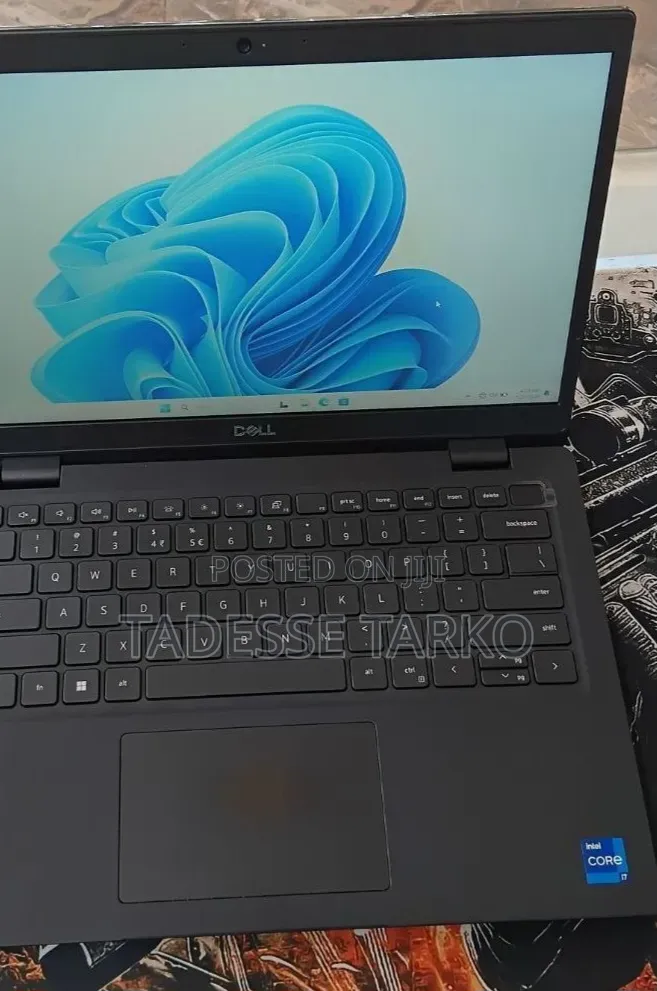 New Laptop Dell 16GB Intel Core i7 SSD 512GB