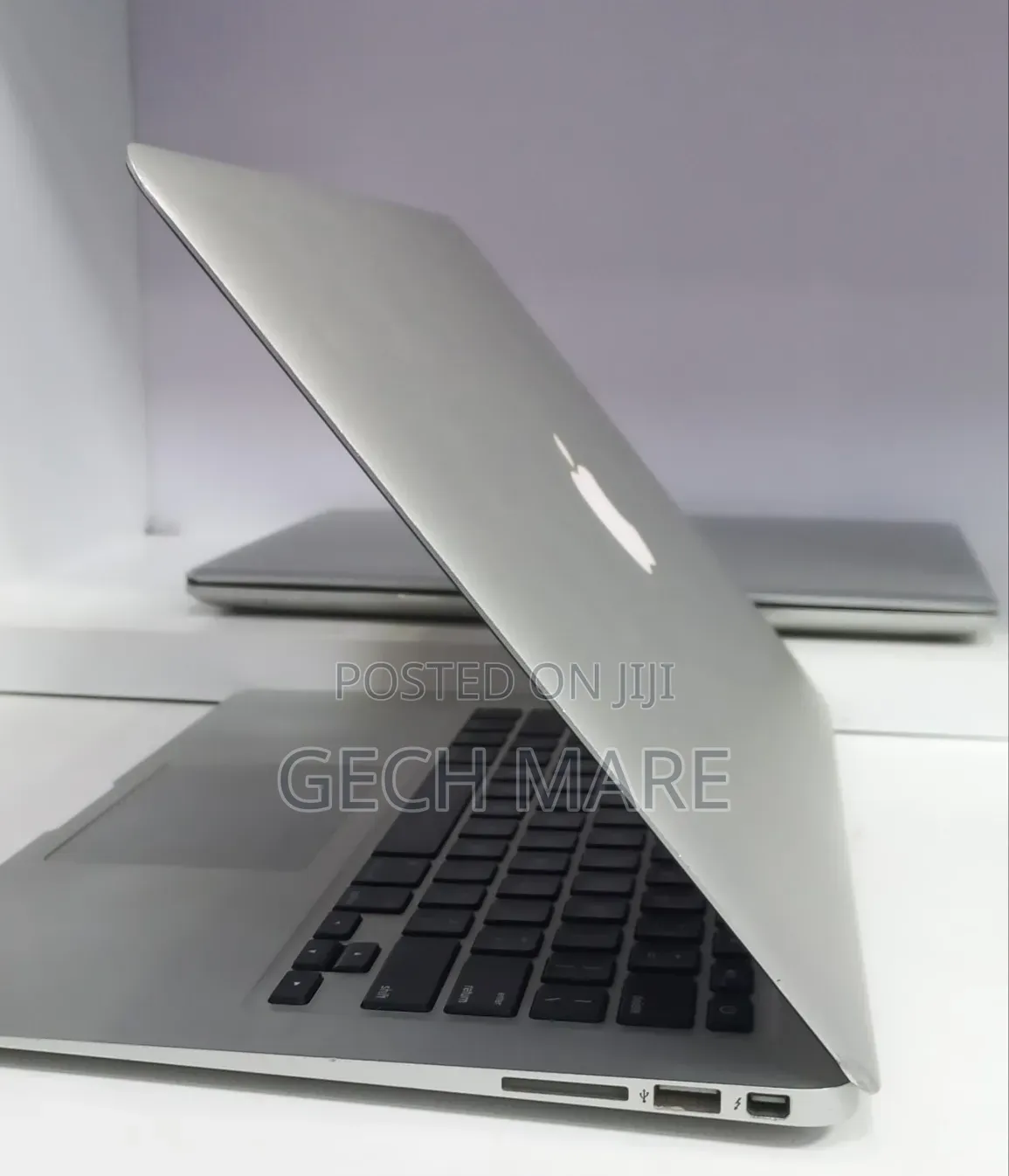 New Laptop Apple MacBook Air 2017 8GB Intel Core i7 SSD 128GB