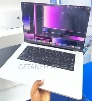 New Laptop Apple MacBook Pro 2021 M1 16GB Intel Core i7 SSD 512GB