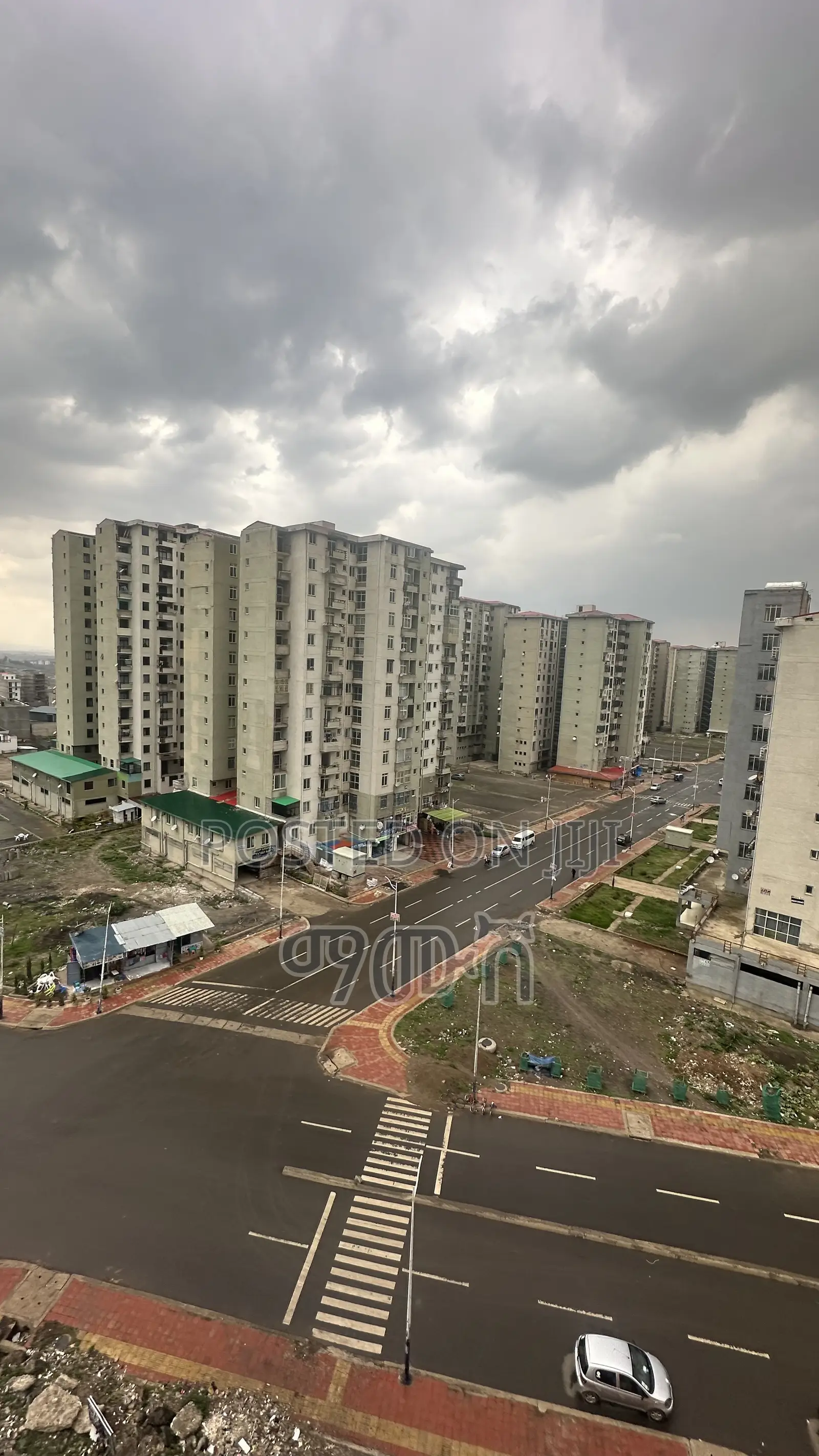 2bdrm Condo in አያት ቦሌ በሻሌ 40/60, Bole for sale