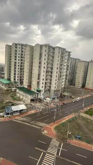 2bdrm Condo in አያት ቦሌ በሻሌ 40/60, Bole for sale