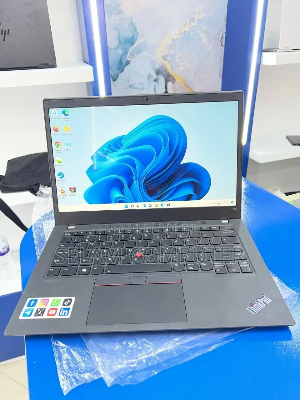 New Laptop Lenovo ThinkBook 14 G8 IAL 32GB Intel Core i7 SSD 512GB
