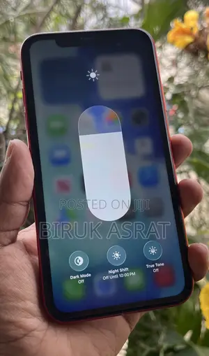 Apple iPhone 11 64 GB Red