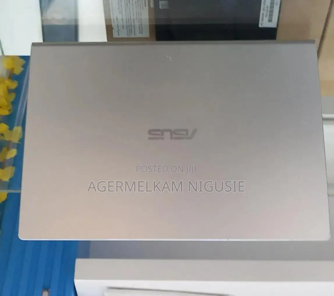 New Laptop Asus Vivobook 15 8GB Intel Core i5 SSD 512GB