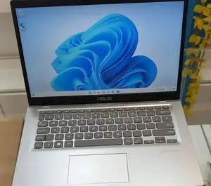 New Laptop Asus Vivobook 15 8GB Intel Core i5 SSD 512GB