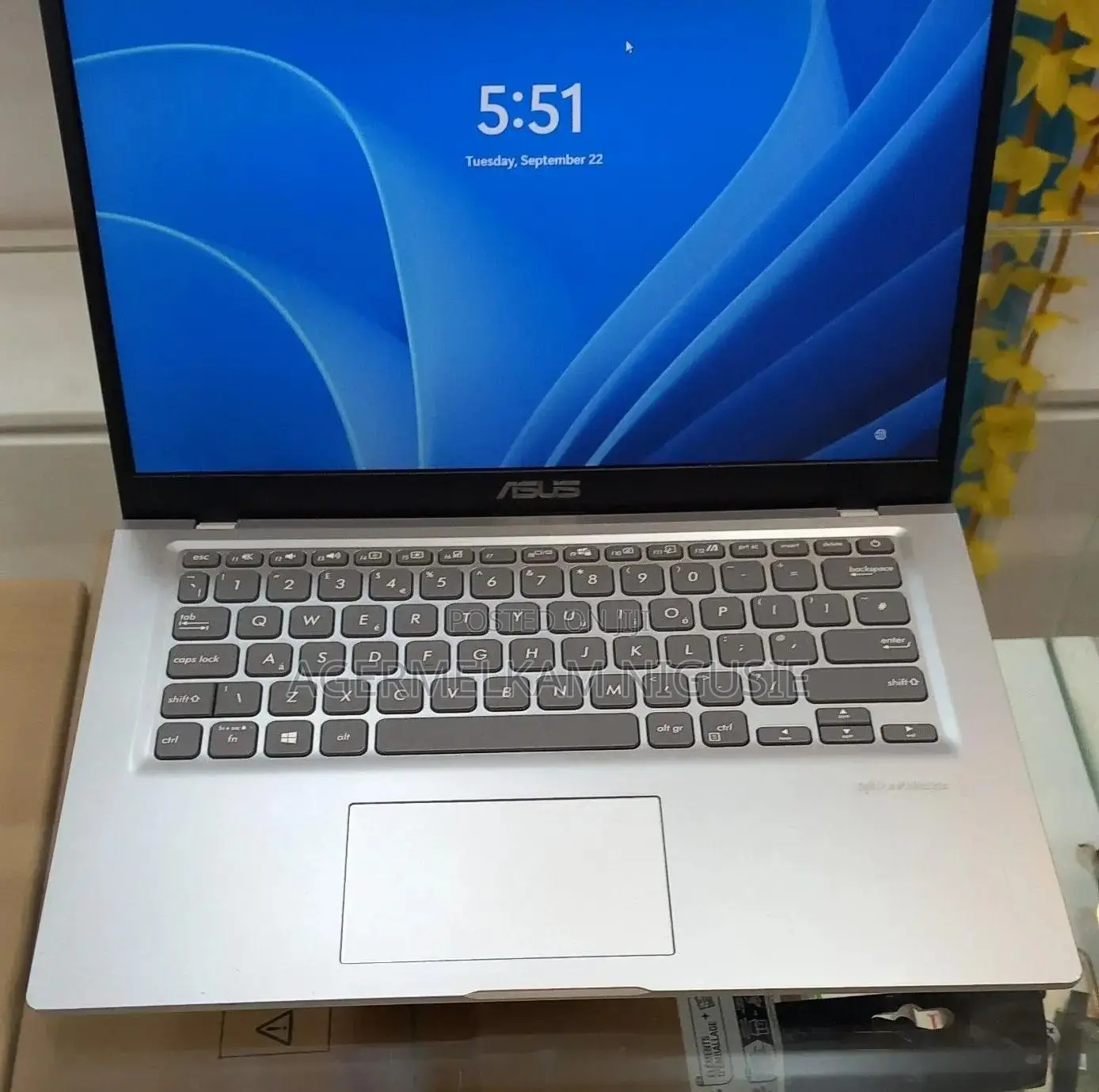 New Laptop Asus Vivobook 15 8GB Intel Core i5 SSD 512GB
