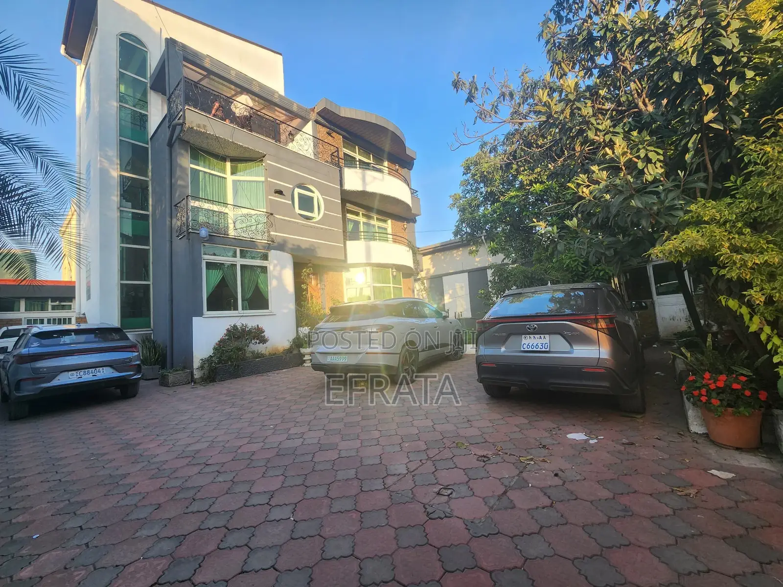 6bdrm House in Bole for rent