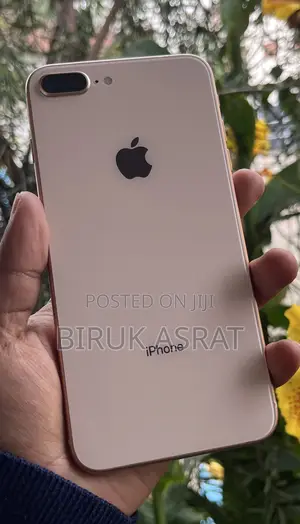 Apple iPhone 8 Plus 64 GB Gold