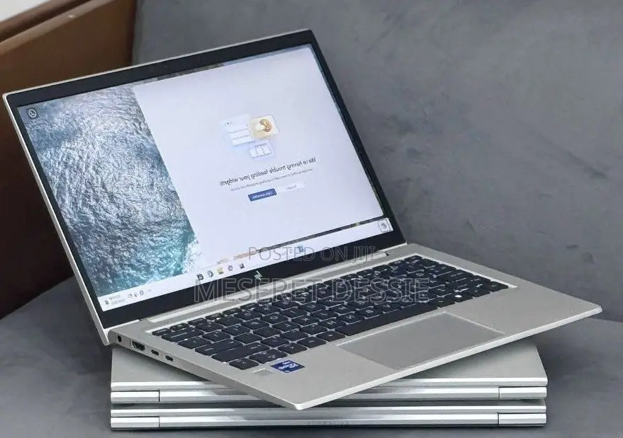 New Laptop HP EliteBook 830 G8 16GB Intel Core i7 SSD 512GB