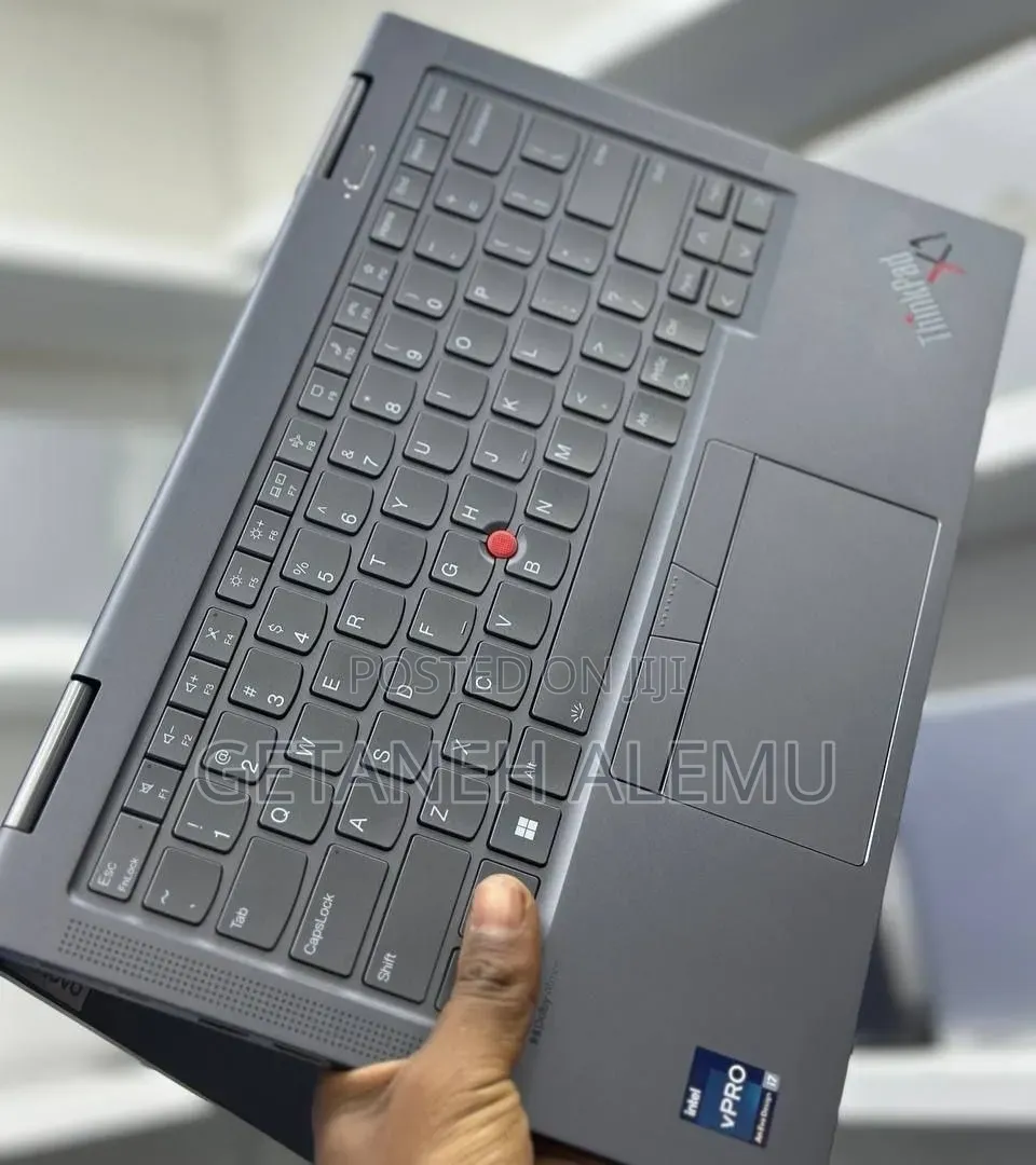 New Laptop Lenovo ThinkPad X1 Yoga 32GB Intel Core i7 SSD 512GB