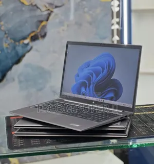 New Laptop HP ZBook Studio G8 16GB Intel Core i5 SSD 512GB