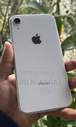 Apple iPhone XR 64 GB White