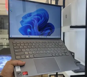 New Laptop Lenovo 16GB AMD Ryzen 7 SSD 512GB
