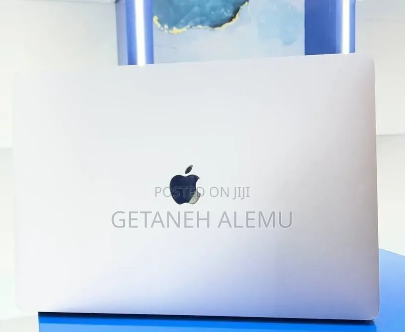 New Laptop Apple MacBook Pro 2019 32GB Intel Core i9 SSD 1T