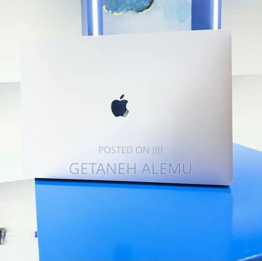 New Laptop Apple MacBook Pro 2019 32GB Intel Core i9 SSD 1T