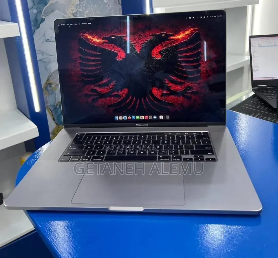 New Laptop Apple MacBook Pro 2019 32GB Intel Core i9 SSD 1T