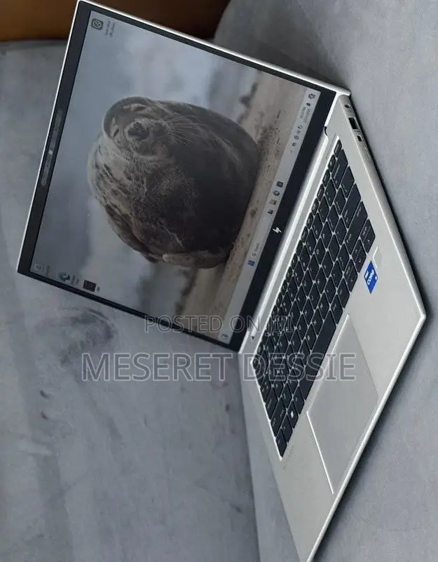 New Laptop HP EliteBook 830 G9 16GB Intel Core i5 SSD 512GB