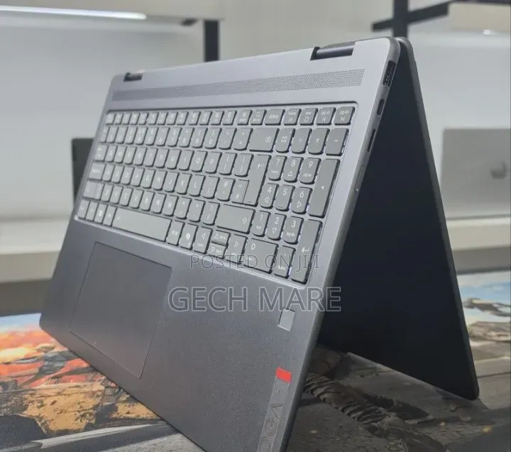 New Laptop Lenovo Yoga 7i 16GB Intel Core Ultra 5 SSD 512GB