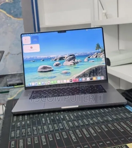 New Laptop Apple MacBook Pro 2021 M1 32GB Apple M1 Pro SSD 512GB