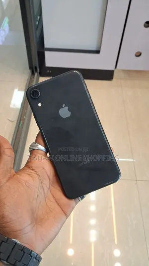 New Apple iPhone XR 128 GB Black