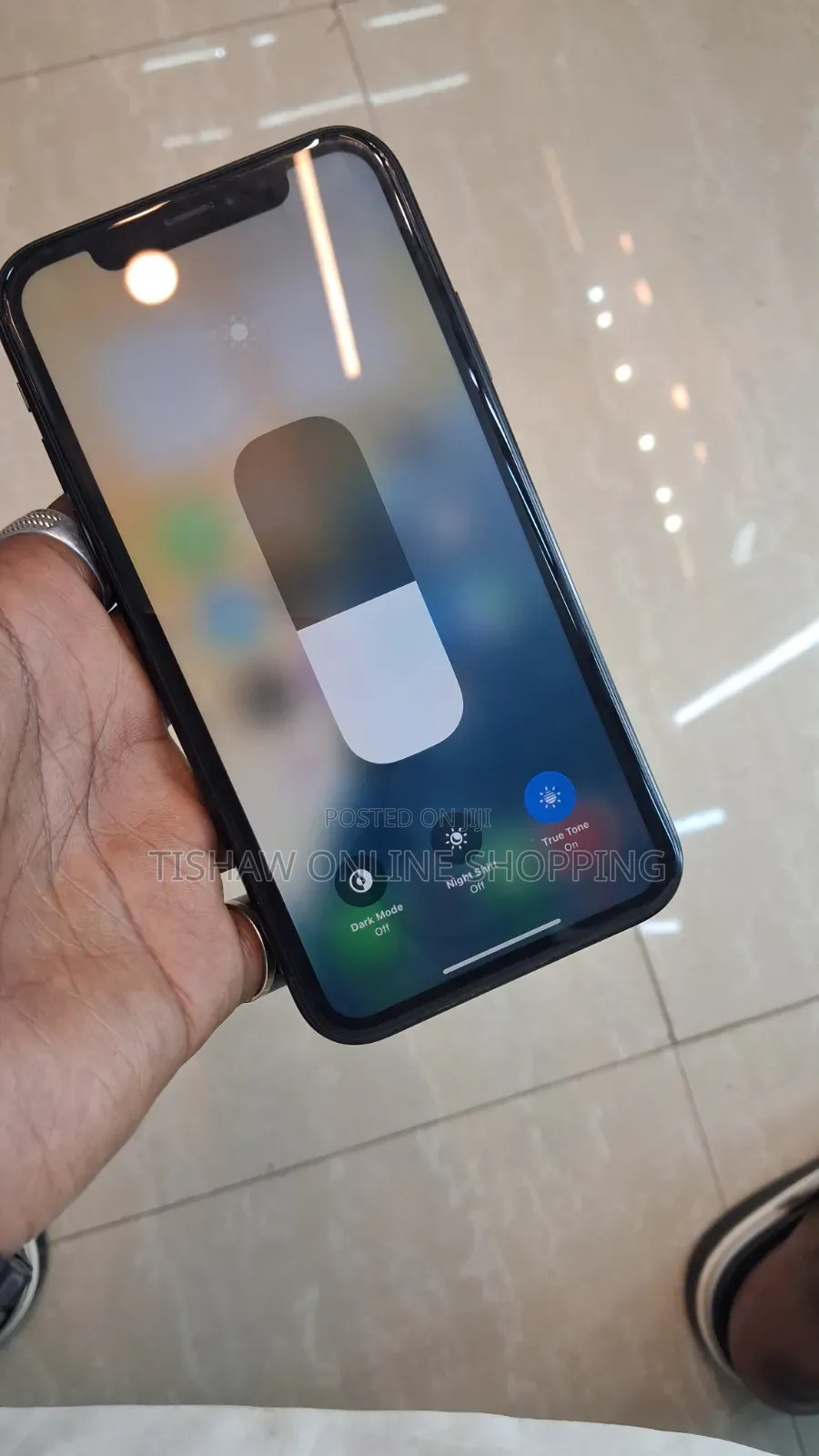 New Apple iPhone XR 128 GB Black