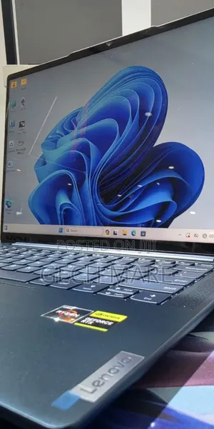 New Laptop Lenovo Yoga 7i 16GB AMD Ryzen 7 SSD 512GB