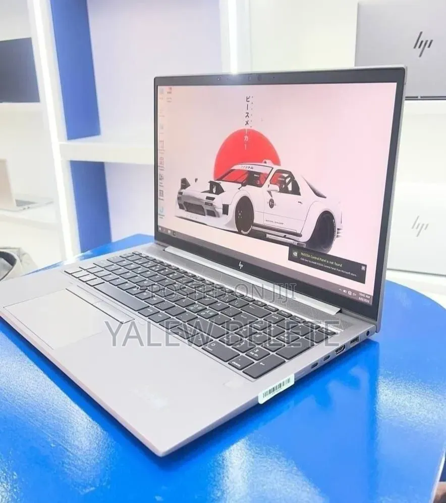New Laptop HP ZBook Firefly G8 16GB Intel Core i7 SSD 512GB