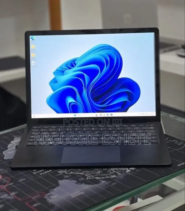 New Laptop Microsoft Surface Laptop 4 16GB Intel Core i7 SSD 512GB