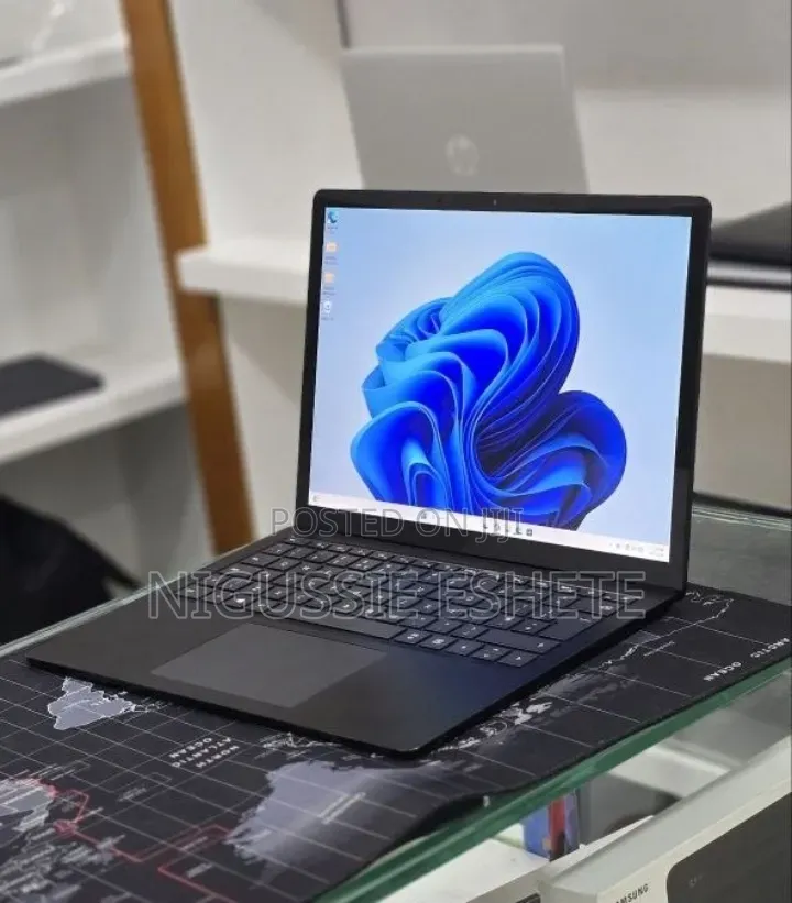 New Laptop Microsoft Surface Laptop 4 16GB Intel Core i7 SSD 512GB