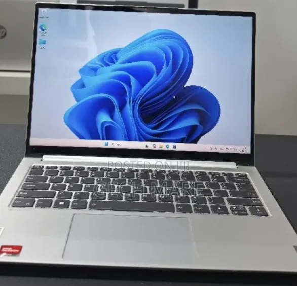 New Laptop Lenovo Ideapad 3 16GB AMD Ryzen 7 SSD 512GB