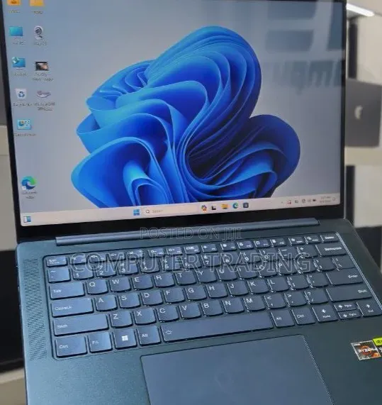 New Laptop Lenovo Ideapad 3 16GB AMD Ryzen 7 SSD 512GB